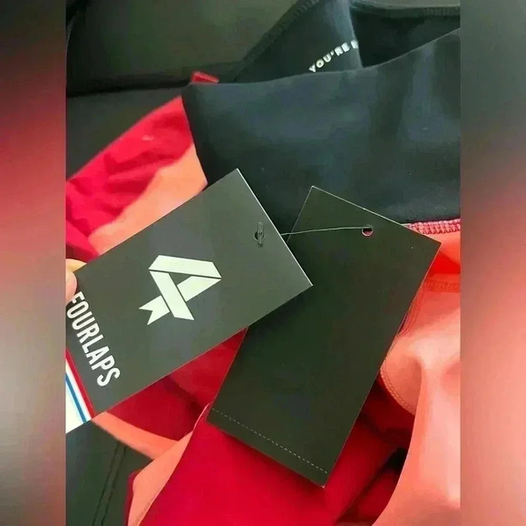 Fourlaps Plyo Workout/Lounge 2-toned Leggings SIZE XS. NWT - Picture 8 of 10